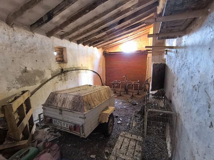 Image No.11-3 Bed Country House for sale