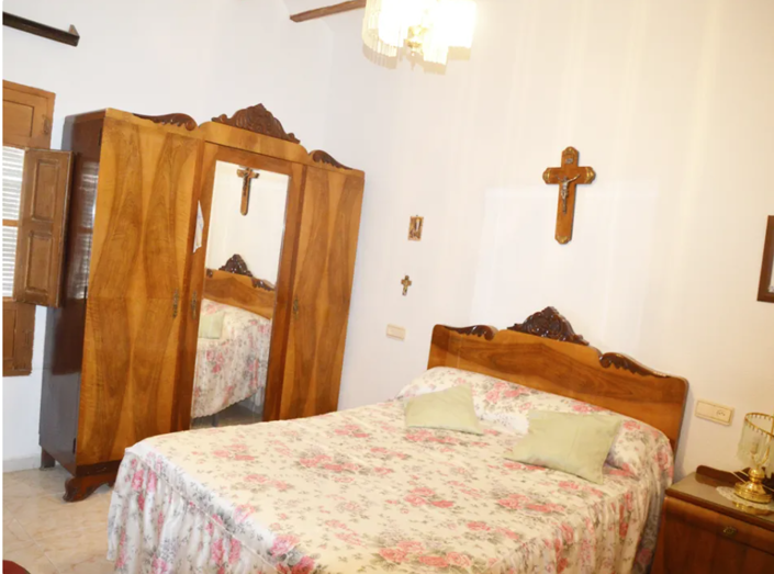 Image No.7-4 Bed Townhouse for sale