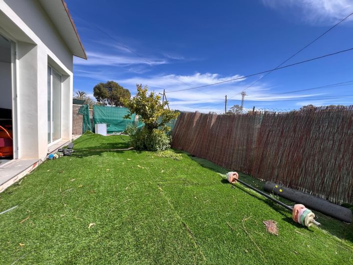 Image No.16-3 Bed Country House for sale