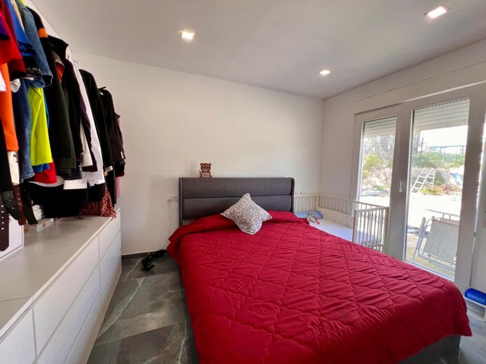 Image No.5-3 Bed Country House for sale