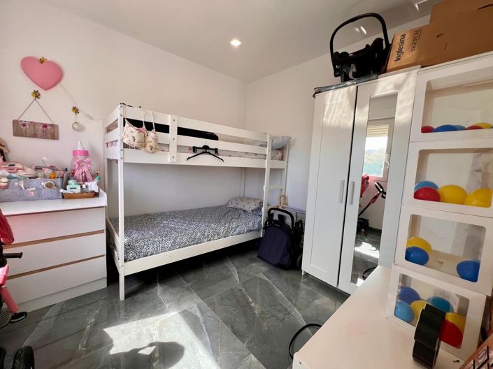 Image No.8-3 Bed Country House for sale