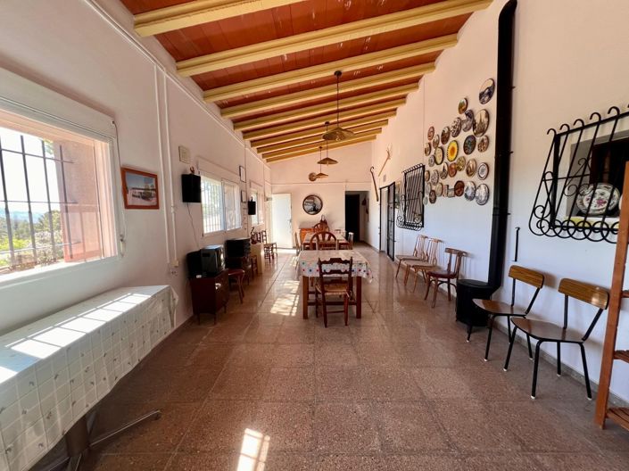 Image No.2-2 Bed House for sale
