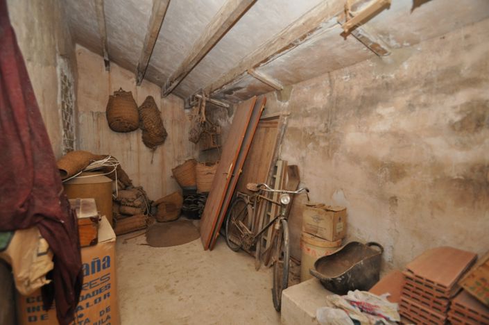 Image No.14-5 Bed Townhouse for sale