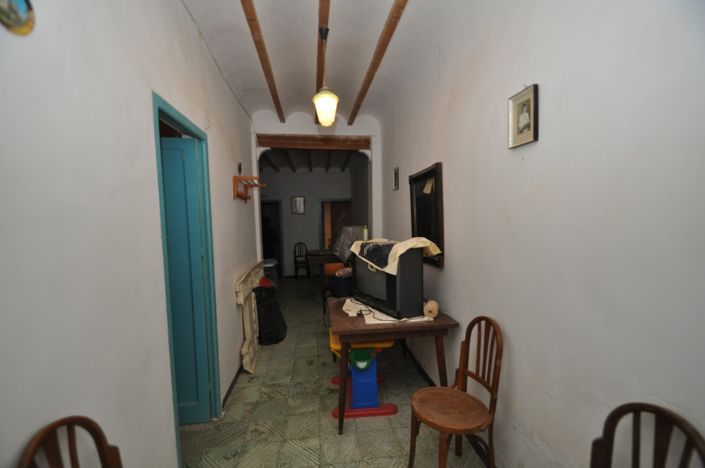 Image No.19-5 Bed Townhouse for sale