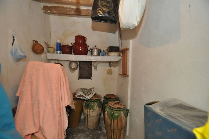 Image No.21-5 Bed Townhouse for sale