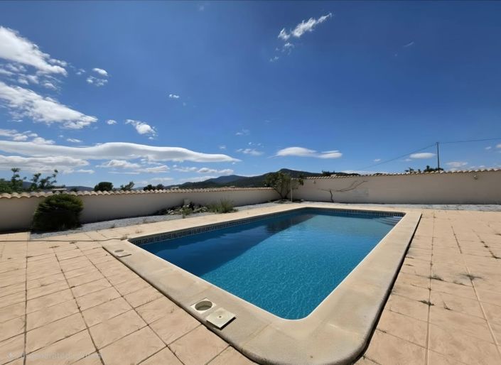 Image No.20-3 Bed Villa for sale