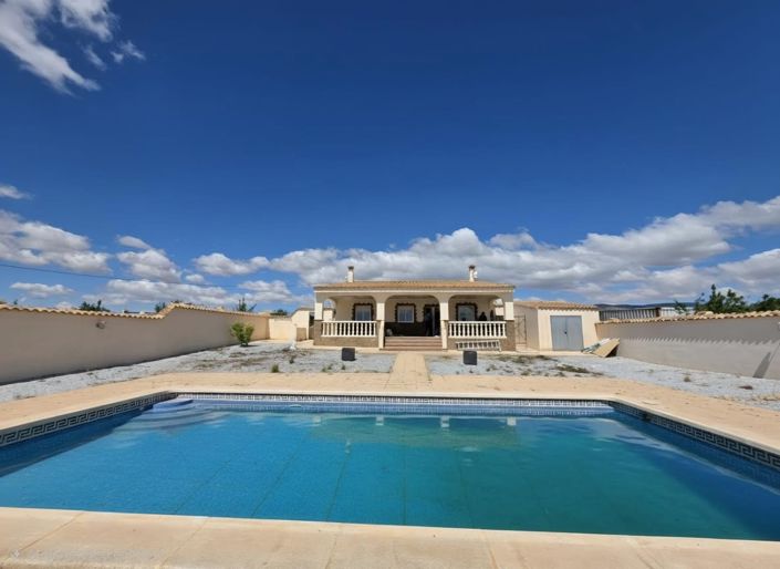 Image No.26-3 Bed Villa for sale