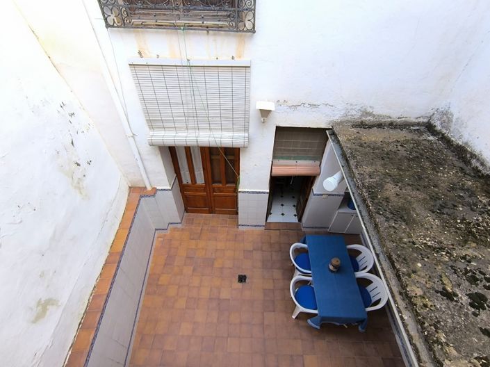 Image No.30-6 Bed Townhouse for sale