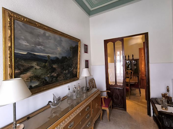 Image No.8-6 Bed Townhouse for sale