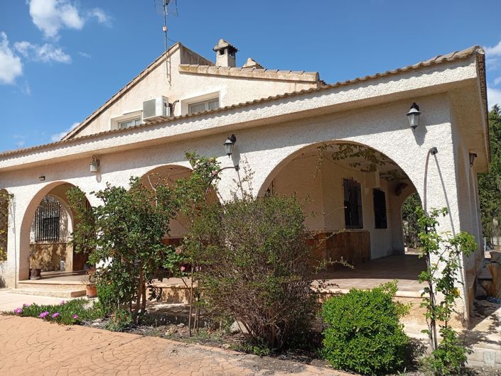 Image No.4-Villa de 5 chambres à vendre à Yecla