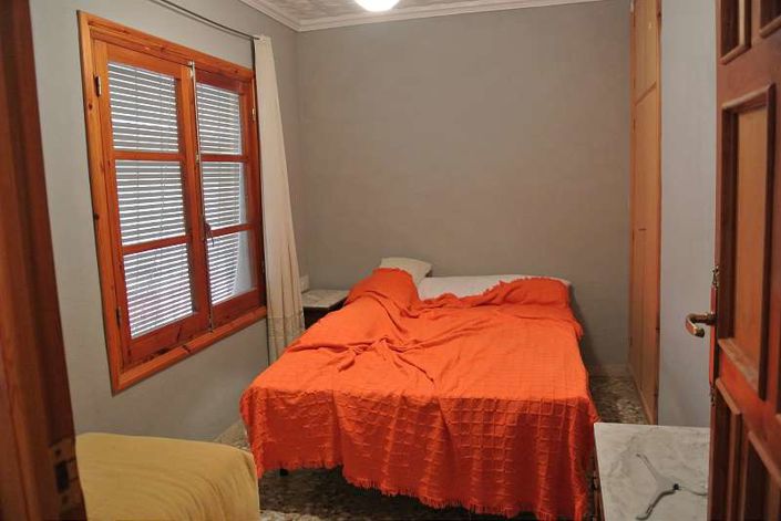 Image No.15-4 Bed Country House for sale