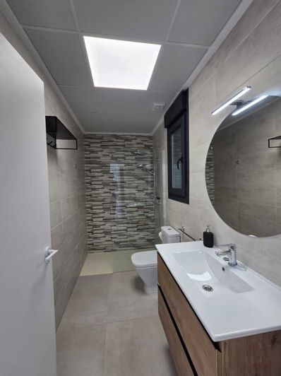 Image No.12-3 Bed Townhouse for sale