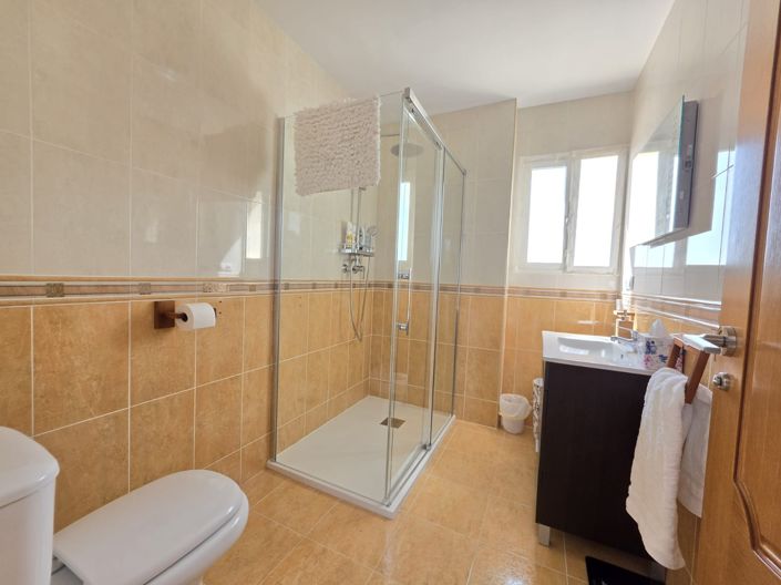 Image No.22-3 Bed Villa for sale