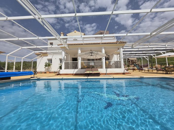 Image No.30-3 Bed Villa for sale