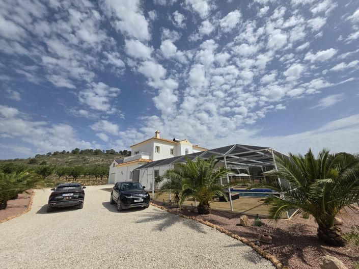 Image No.34-3 Bed Villa for sale