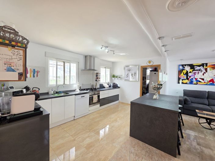 Image No.5-3 Bed Villa for sale