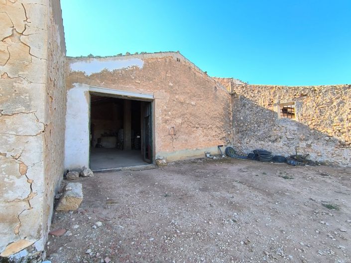 Image No.16-4 Bed Country House for sale