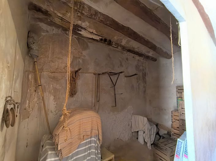 Image No.11-7 Bed Country House for sale