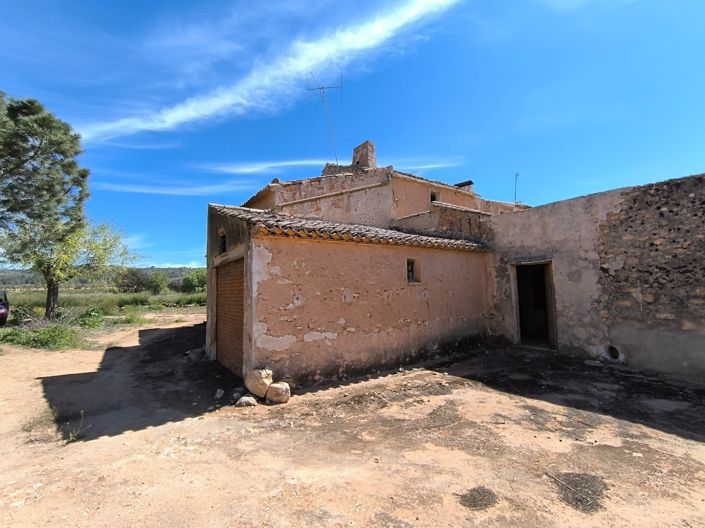 Image No.33-7 Bed Country House for sale