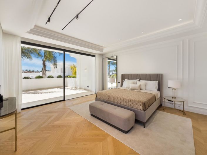 Image No.25-6 Bed Villa for sale