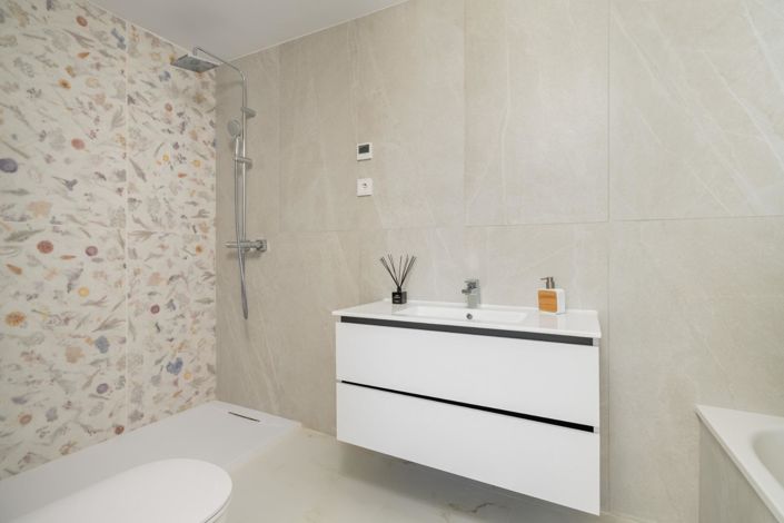 Image No.16-3 Bed Penthouse for sale