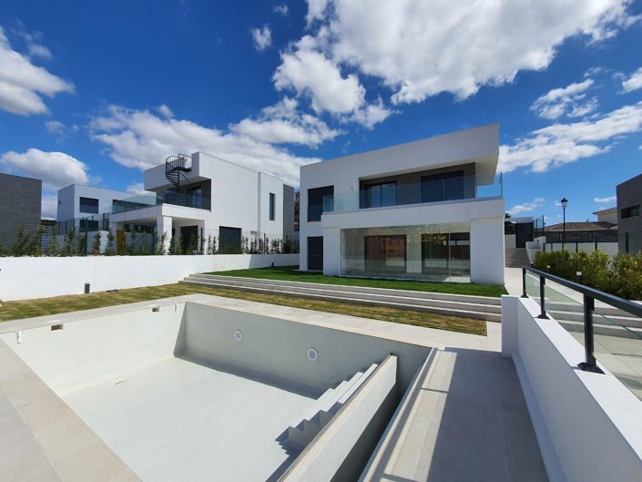 Image No.20-4 Bed Villa for sale