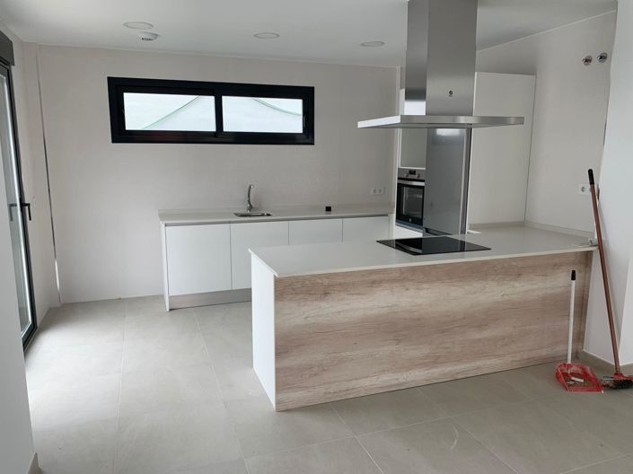 Image No.5-4 Bed Villa for sale
