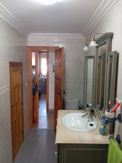 Image No.15-6 Bed Villa for sale