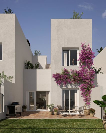 Image No.4-3 Bed Townhouse for sale