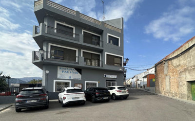 commercial-tormos-manscaro28-8