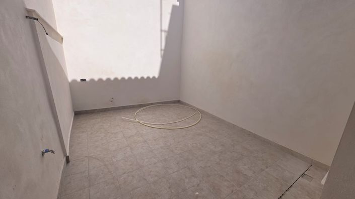 Image No.8-3 Bed Townhouse for sale