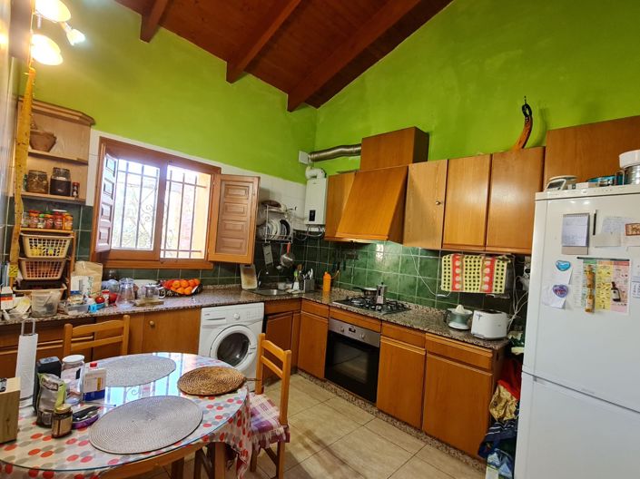 Image No.10-4 Bed Country House for sale