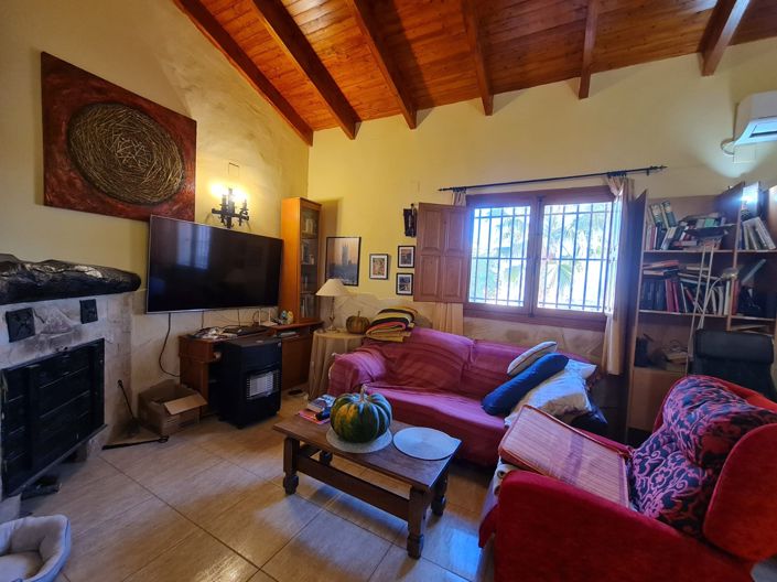 Image No.11-4 Bed Country House for sale