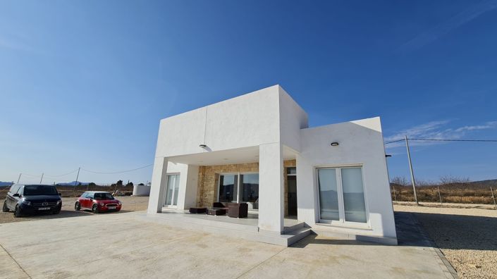 Image No.2-3 Bed Villa for sale