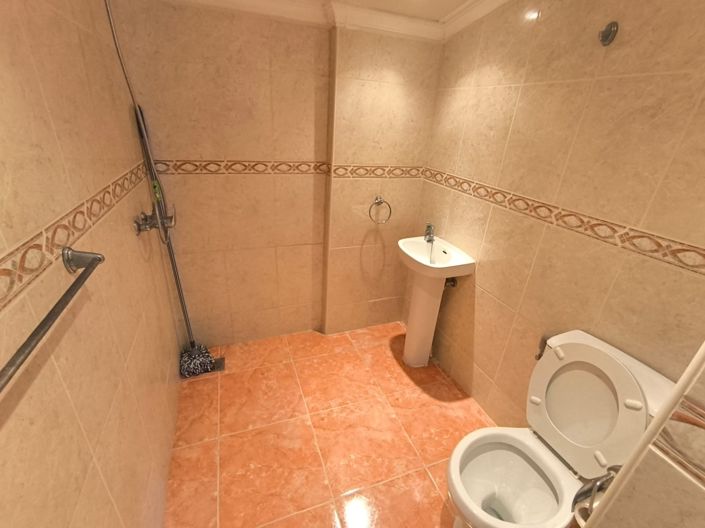 Image No.18-4 Bed Villa for sale