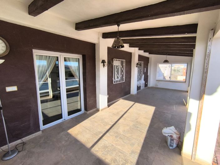 Image No.3-4 Bed Villa for sale