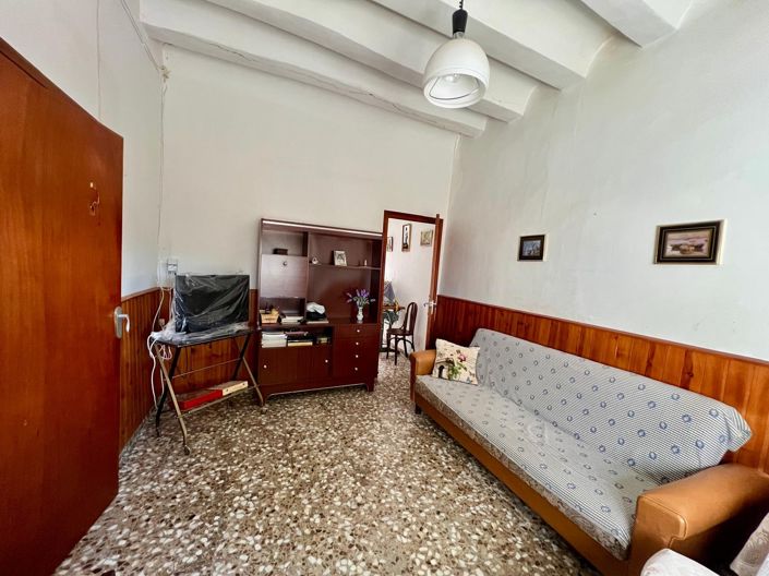 Image No.20-10 Bed Country House for sale