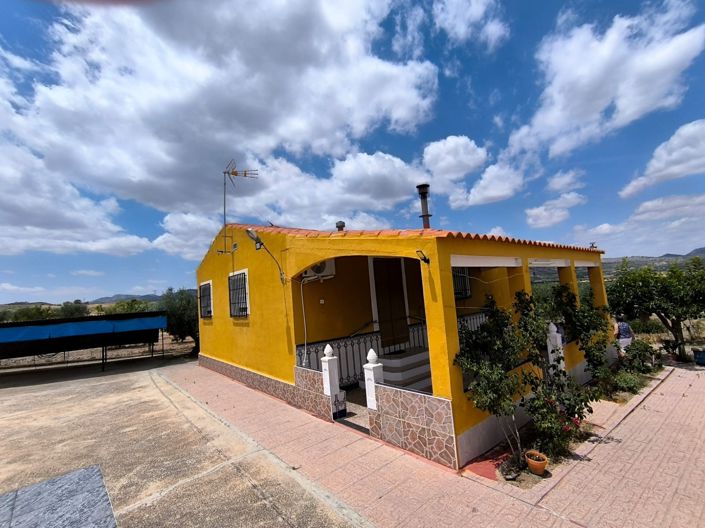 Image No.2-4 Bed Country House for sale