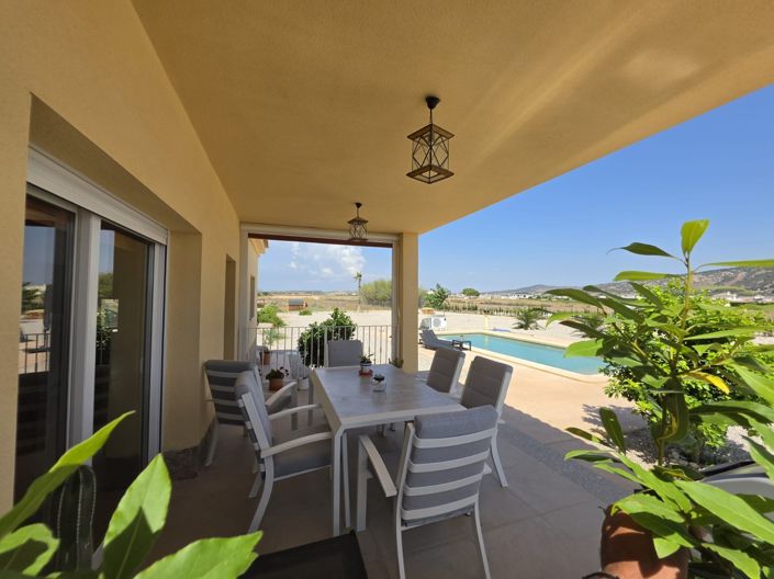 Image No.27-3 Bed Villa for sale