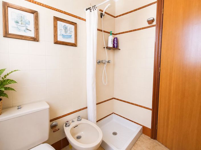 Image No.21-7 Bed Villa for sale