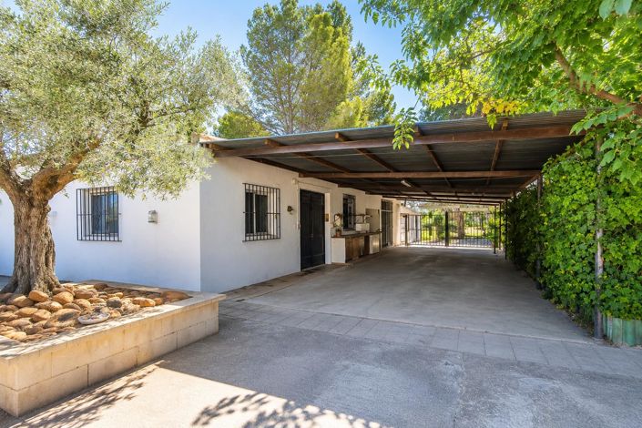 Image No.37-7 Bed Villa for sale