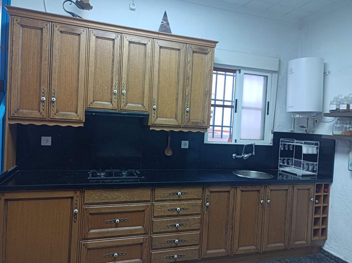 Image No.20-3 Bed Townhouse for sale