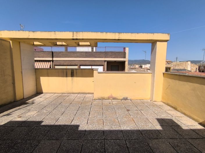Image No.18-2 Bed Apartment for sale