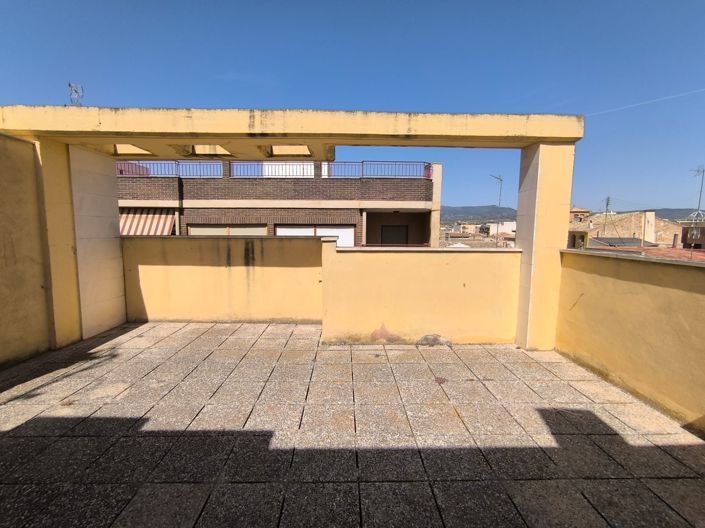 Image No.18-2 Bed Apartment for sale