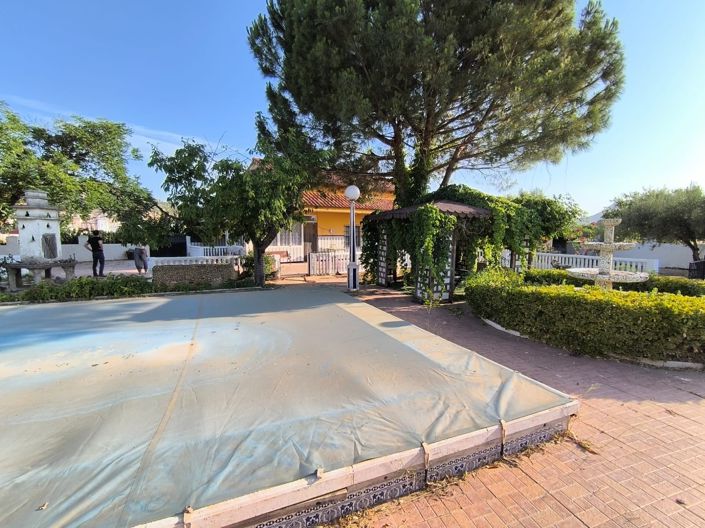 Image No.12-6 Bed Villa for sale