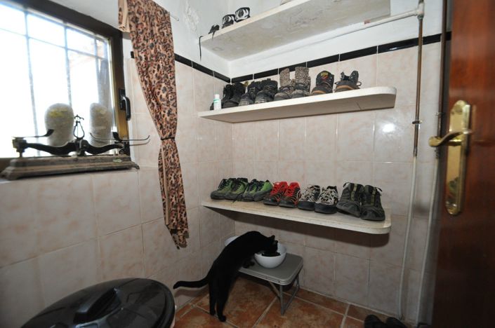 Image No.18-5 Bed Country House for sale