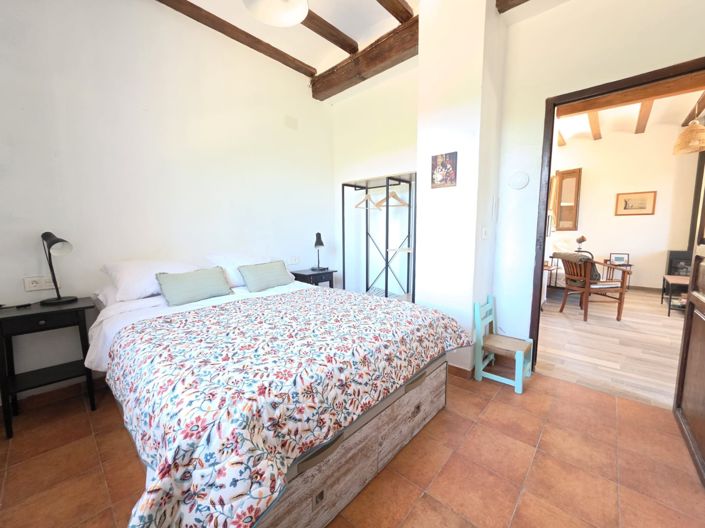 Image No.18-3 Bed Country House for sale