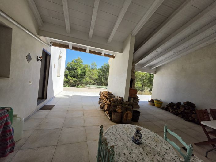 Image No.28-3 Bed Country House for sale