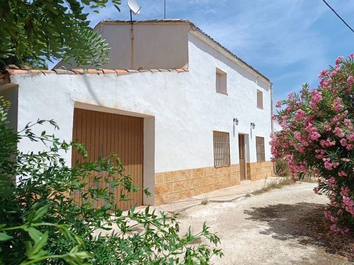 Image No.3-Maison de campagne de 5 chambres à vendre à Yecla