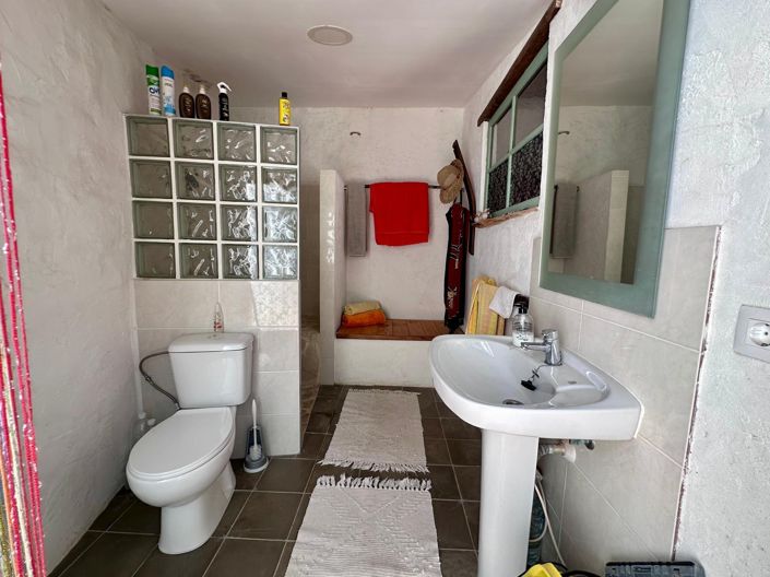 Image No.23-4 Bed Country House for sale